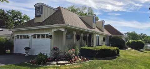 Exterior - 716 S Riverside Dr, Mchenry, IL 60050 photo 13 of 14