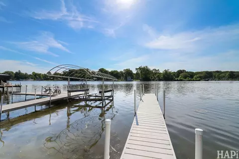 Other - 716 S Riverside Dr, Mchenry, IL 60050 photo 2 of 15