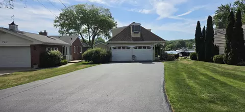 Exterior - 716 S Riverside Dr, Mchenry, IL 60050 photo 14 of 14