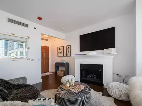 Living - 21 E Huron St #1201, Chicago, IL 60611 photo 1 of 4