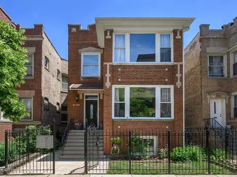 4421 N Troy St, Chicago, IL 60625