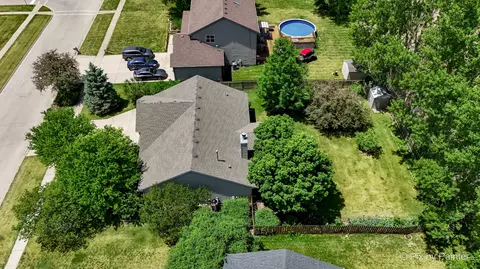 View/Area - 5928 Bluegrass Trl, Mchenry, IL 60050 photo 6 of 7