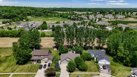 View/Area - 5928 Bluegrass Trl, Mchenry, IL 60050 photo 3 of 7