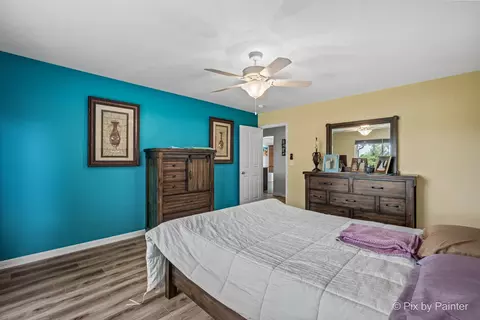 Bedroom - 5928 Bluegrass Trl, Mchenry, IL 60050 photo 2 of 4