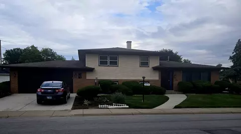 15643 Gouwens Ln, South Holland, IL 60473