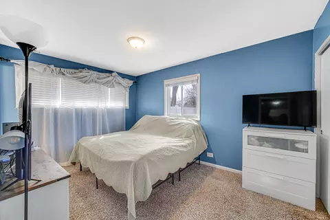 Bedroom - 310 Maricopa Ln, Hoffman Estates, IL 60169 photo 1 of 4