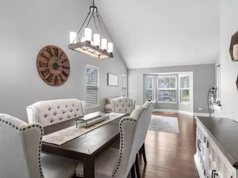 Dining - 4716 Oregon Trl, Mchenry, IL 60050 photo 2 of 2