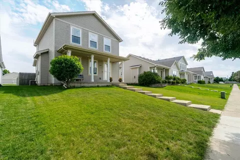 3585 Silverado Trl, Normal, IL 61761 photo 2