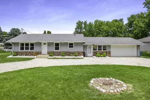 1010 Suzy St, Sandwich, IL 60548