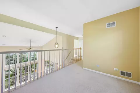 Entry Way - 993 Willow St, Itasca, IL 60143 photo 1 of 1