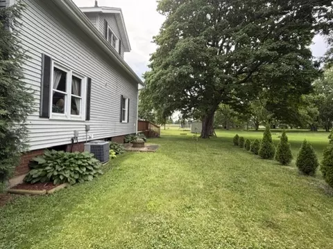 Exterior - 4373 E 250th Rd, Mendota, IL 61342 photo 7 of 12