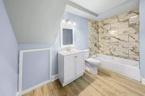 Bath - 209 S Jackson St, Gardner, IL 60424 photo 2 of 2