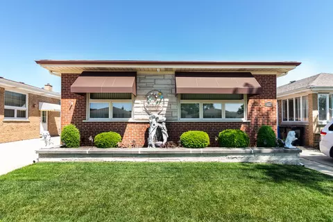 4917 N Nottingham Ave, Chicago, IL 60656