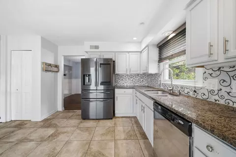 Kitchen - 835 Maple Rd, Flossmoor, IL 60422 photo 3 of 3
