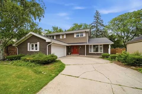 Exterior - 835 Maple Rd, Flossmoor, IL 60422 photo 3 of 5