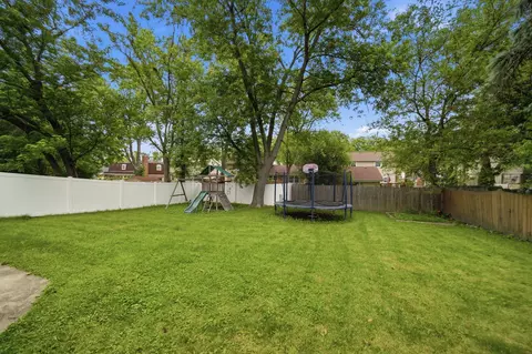Exterior - 835 Maple Rd, Flossmoor, IL 60422 photo 5 of 5