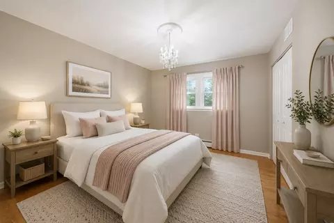 Bedroom - 835 Maple Rd, Flossmoor, IL 60422 photo 1 of 9