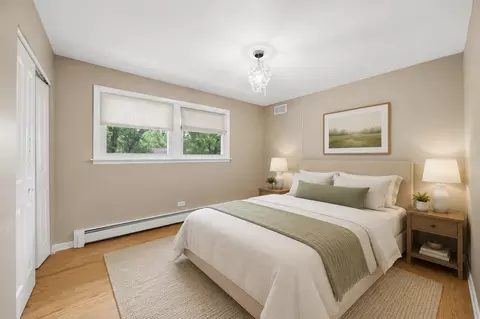 Bedroom - 835 Maple Rd, Flossmoor, IL 60422 photo 5 of 9