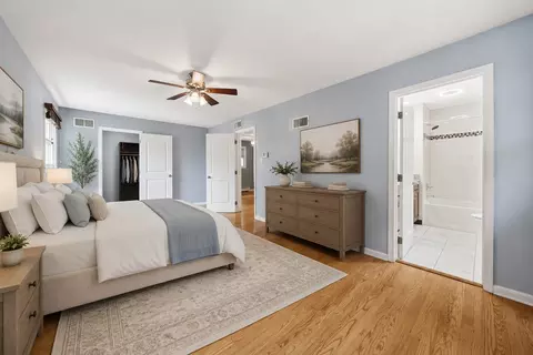 Bedroom - 835 Maple Rd, Flossmoor, IL 60422 photo 3 of 9