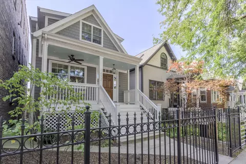 2630 N Whipple St, Chicago, IL 60647