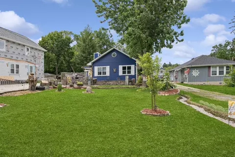 26265 W Prospect Ave, Antioch, IL 60002
