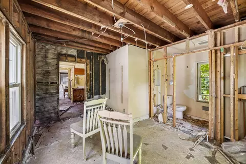Entry Way - 70 E 155th St, Harvey, IL 60426 photo 2 of 3
