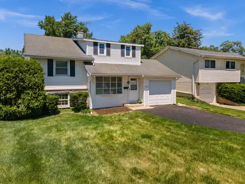 Exterior - 1107 Elm St, Wheaton, IL 60189 photo 2 of 9