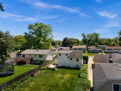 View/Area - 1107 Elm St, Wheaton, IL 60189 photo 1 of 5