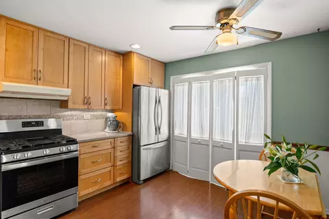 Kitchen - 1107 Elm St, Wheaton, IL 60189 photo 1 of 3