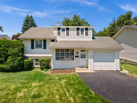 1107 Elm St, Wheaton, IL 60189