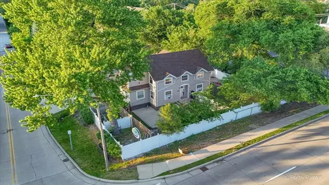 842 W Northwest Hwy, Palatine, IL 60067