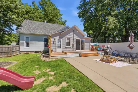 Exterior - 908 4th St, Orion, IL 61273 photo 8 of 11