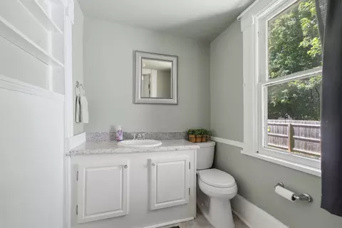Bath - 908 4th St, Orion, IL 61273 photo 1 of 2