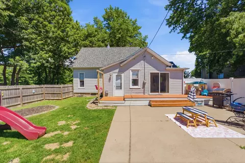 Exterior - 908 4th St, Orion, IL 61273 photo 9 of 11