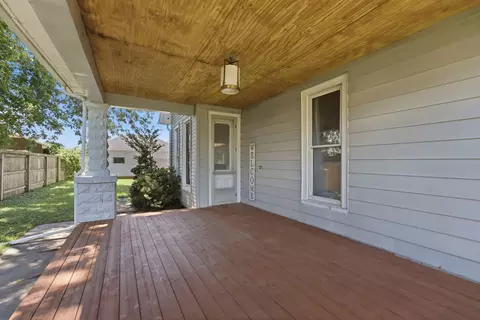 Exterior - 908 4th St, Orion, IL 61273 photo 2 of 11