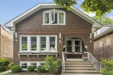 2416 Elmwood Ave, Berwyn, IL 60402