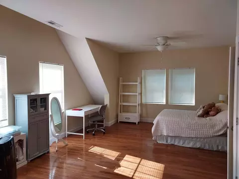 Bedroom - 201 Devonshire Rd, Tower Lakes, IL 60010 photo 2 of 6