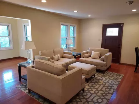 Living - 201 Devonshire Rd, Tower Lakes, IL 60010 photo 3 of 6