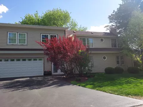 Exterior - 201 Devonshire Rd, Tower Lakes, IL 60010 photo 4 of 9