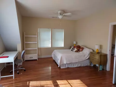 Bedroom - 201 Devonshire Rd, Tower Lakes, IL 60010 photo 1 of 6