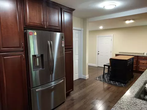 Kitchen - 201 Devonshire Rd, Tower Lakes, IL 60010 photo 5 of 7