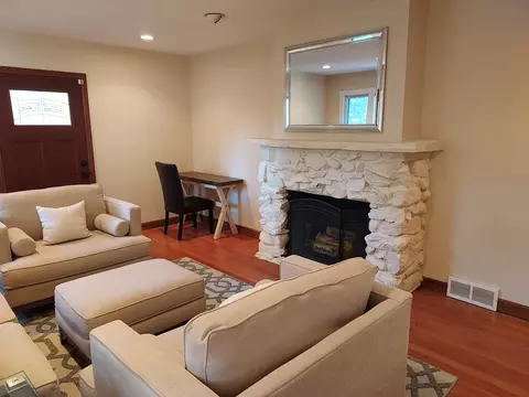 Living - 201 Devonshire Rd, Tower Lakes, IL 60010 photo 1 of 6