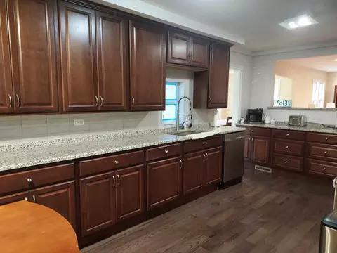 Kitchen - 201 Devonshire Rd, Tower Lakes, IL 60010 photo 3 of 7