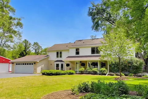 24331 N Kelsey Rd, Barrington, IL 60010