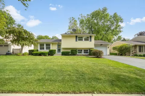 1513 Ronzheimer Ave, Saint Charles, IL 60174
