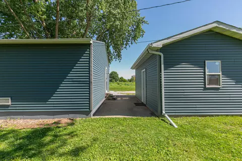 Exterior - 1100 S Johnson St S, Macomb, IL 61455 photo 7 of 8