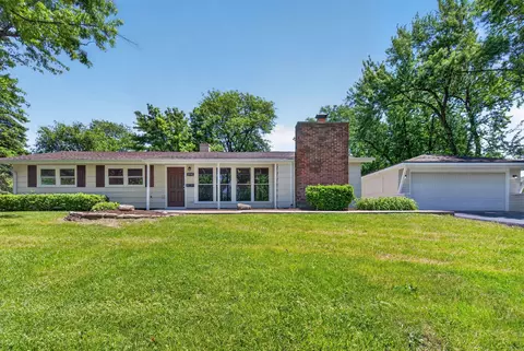 18701 Loras Ln, Country Club Hills, IL 60478