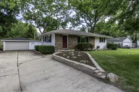 2109 7th St, Winthrop Harbor, IL 60096