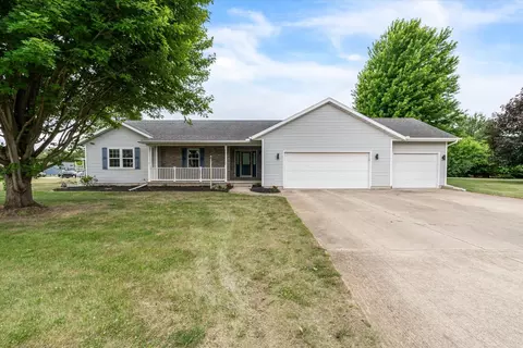 14 Quail Hollow Est, Geneseo, IL 61254