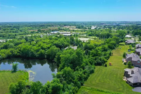 4594 Patricia Dr, Long Grove, IL 60047